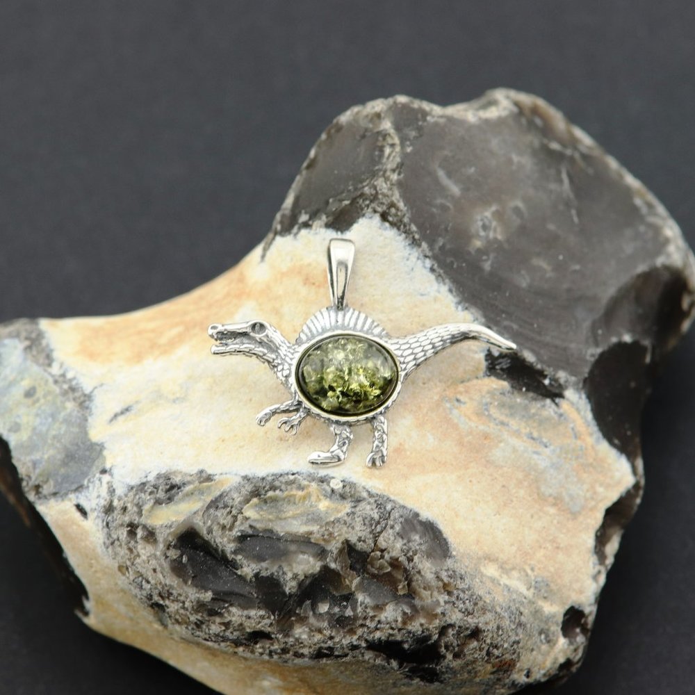 Sterling silver pendant with natural Baltic amber, dinosaur amber pendant - Picture 6 of 8